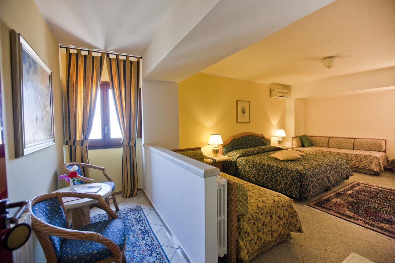 Hotel Elimo إريس المظهر الخارجي الصورة